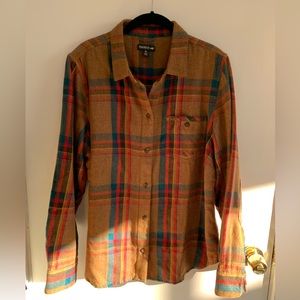 Toad & Co. size Xl. From Title 9 clothing co. Women’s button down shirt.